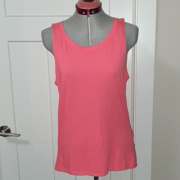 NWT FABLETICS Pink Athletic Top Large - Picture 1 of 4